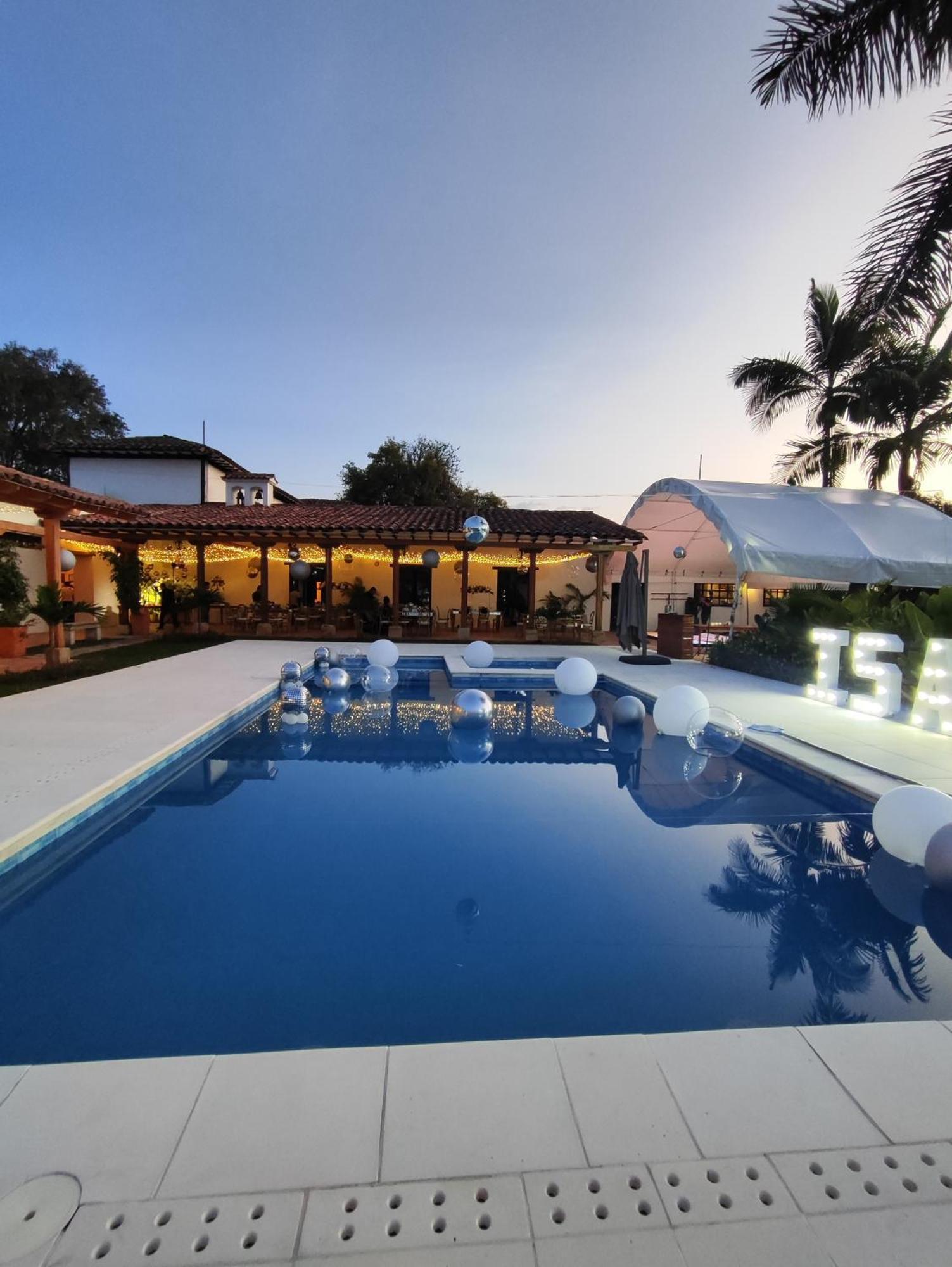 Espectacular Hacienda Colonial! - El Novillero